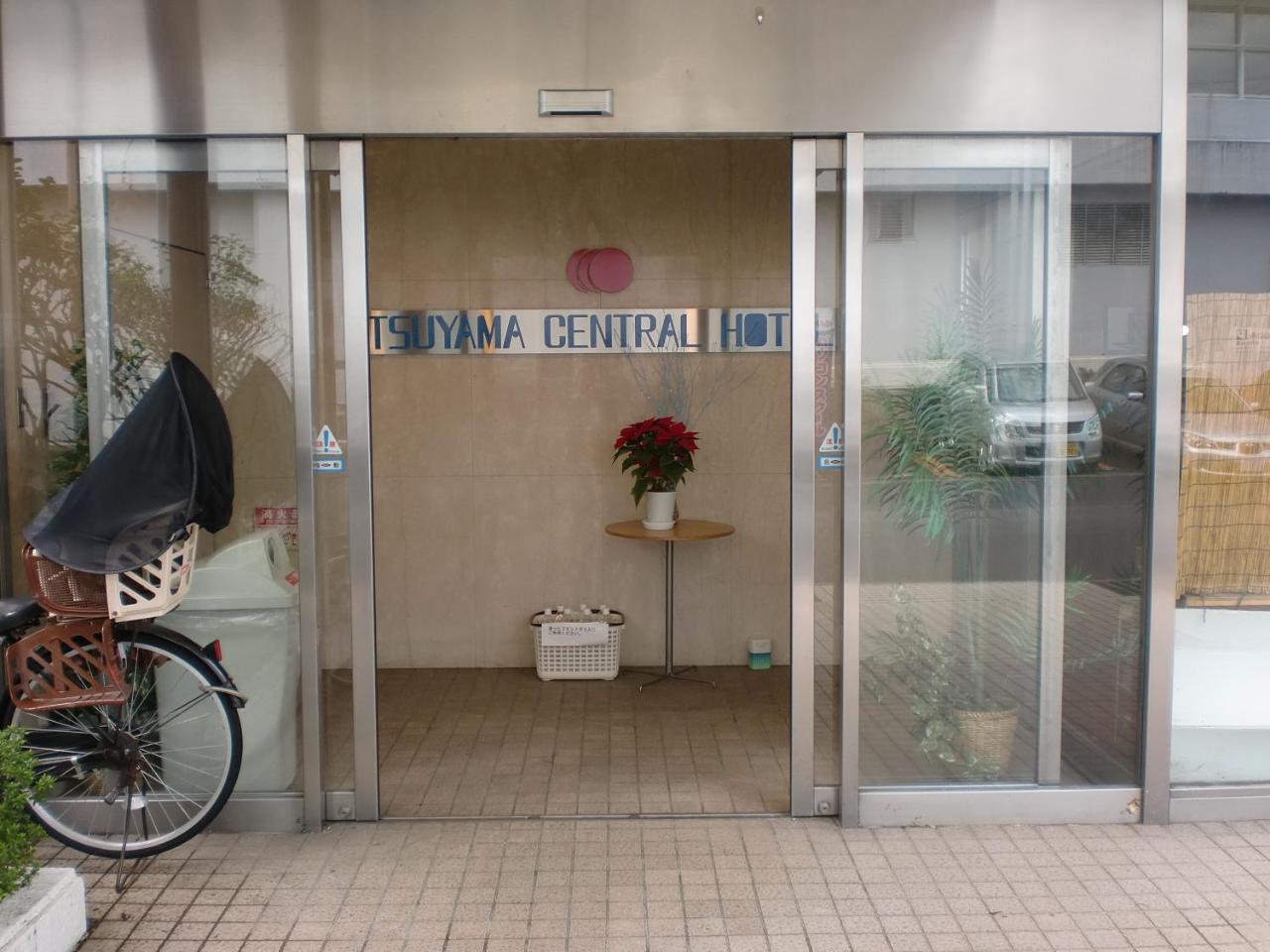 Tsuyama Central Hotel Townhouse Esterno foto